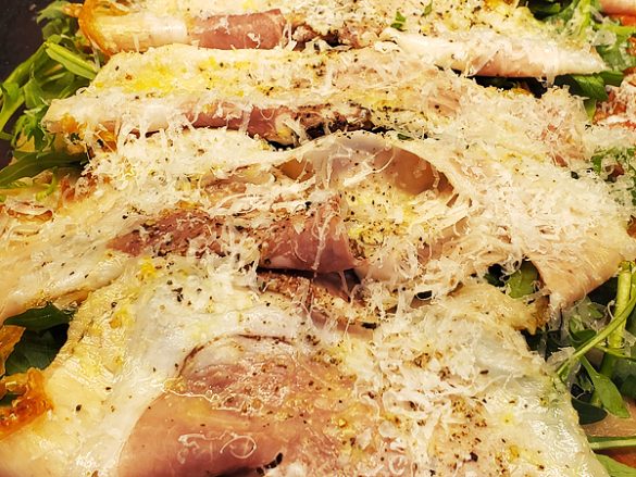 東京・表参道「低糖質ピザ専門店SONOBON」