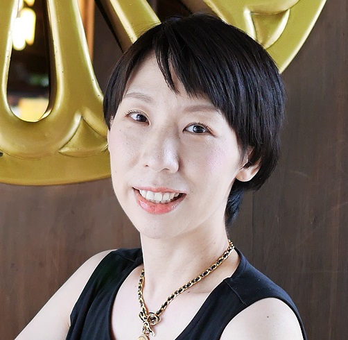 食文化研究家・長寿美容食研究家のスギアカツキさん