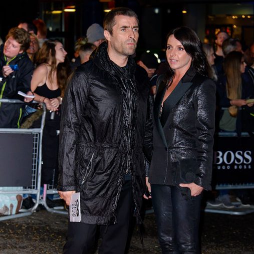 リアム・ギャラガーと婚約者のデビー・グィザー