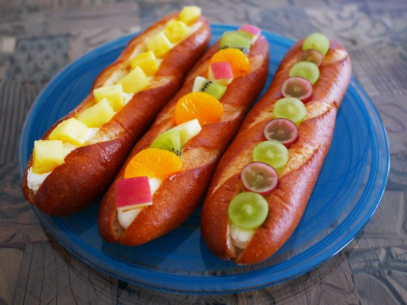 コンビニの「ミルクフランス」で作るフルーツサンドがキレイで美味しすぎる