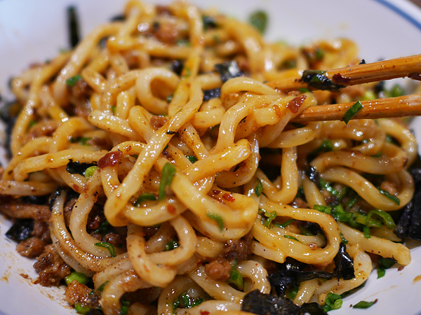 台湾まぜそば　「麺屋はなび」