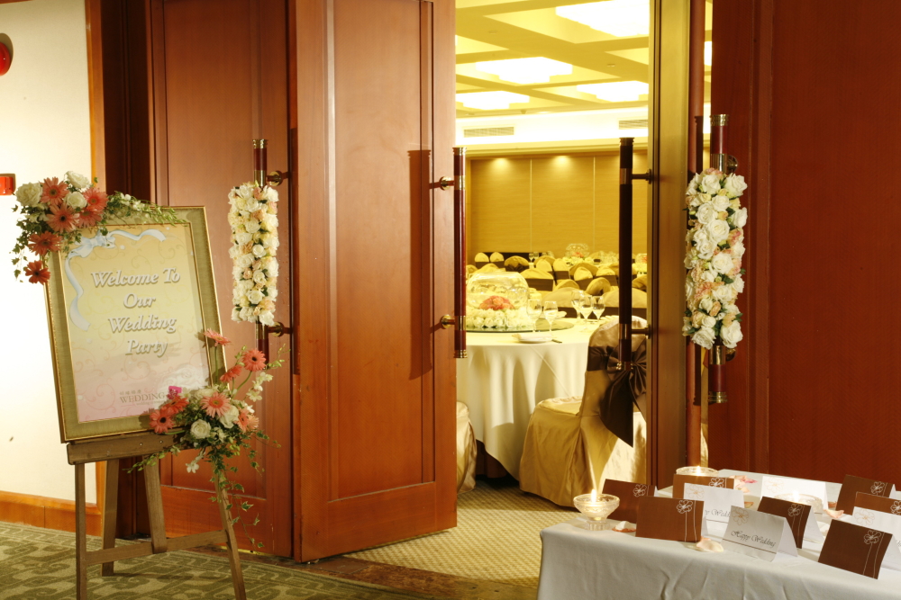 結婚式　準備　ウェディングプランナー