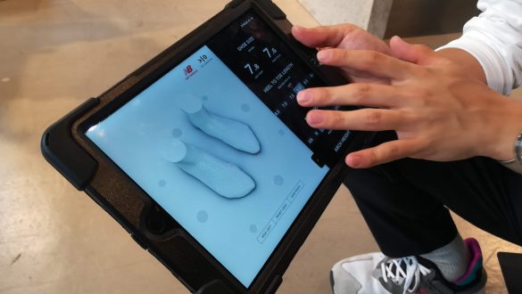 ニューバランス「3Dスキャン」