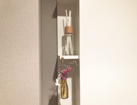 メイソウ【MINISO名創優品】　「現代シリーズアロマ(赤緑)」700円