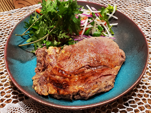 味気ない牛肉を 最高の熟成ステーキにする方法