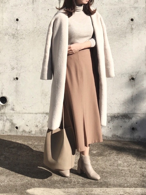 GU「ボア ガウンコート」￥4,990（税込み）