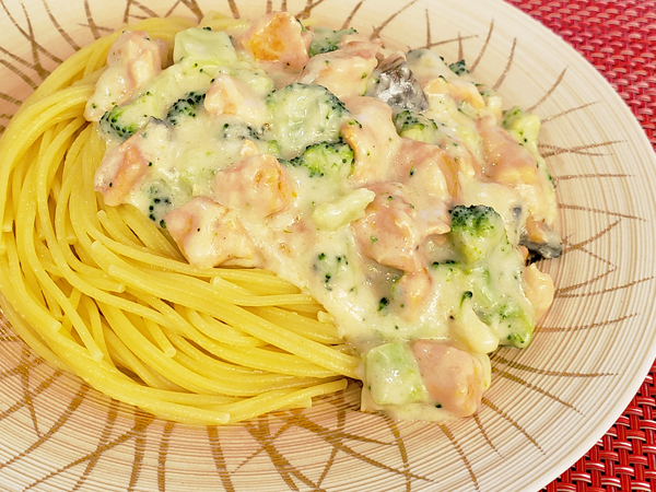 ポイントは材料選びだけ！ 超カンタンなのに名店級「サーモンクリームパスタ」の作り方