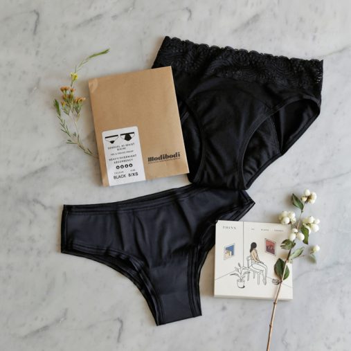 生理の過ごし方　吸水型サニタリーショーツ