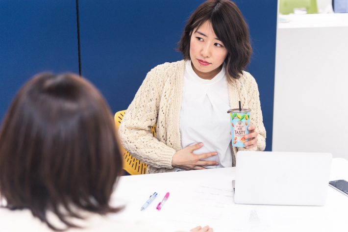 お腹がグーグー鳴って恥ずかしい