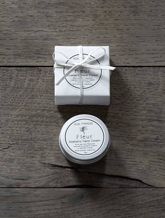 AUX PARADIS（オゥ パラディ）「ハンドクリームギフト」30g 1,155円