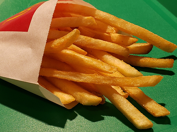 フライドポテトを揚げずに おいしく作る方法