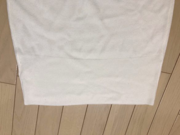 神戸レタス　おうちで洗える・カシミアタッチニット　1,354円(税別)