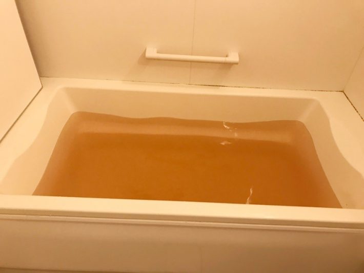 「ネコモテ バスパウダー」ローズとハーブらしき香り