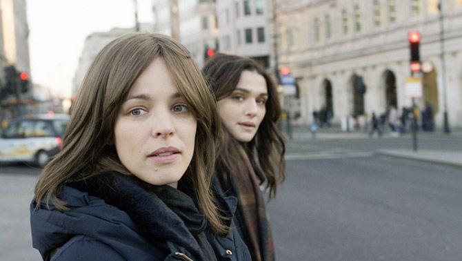 ロニートとエスティ 彼女たちの選択