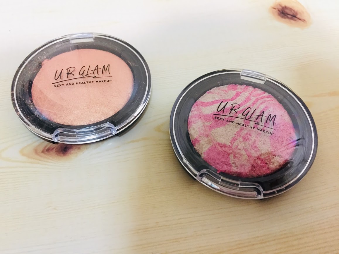 ダイソーのコスメブランド「Uアイ＆チークカラー　各200円　シアーオレンジ、ライトピンク　ダイソーのコスメブランド「U R GLAM（ユーアーグラム）」 R GLAM（ユーアーグラム）」