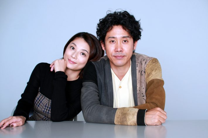 左・小池栄子さん　右・大泉洋さん