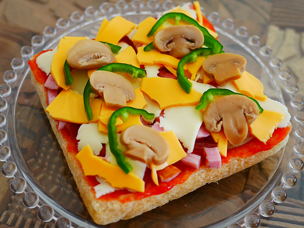 お家のピザトーストが名店級に。 3つのコツとは？