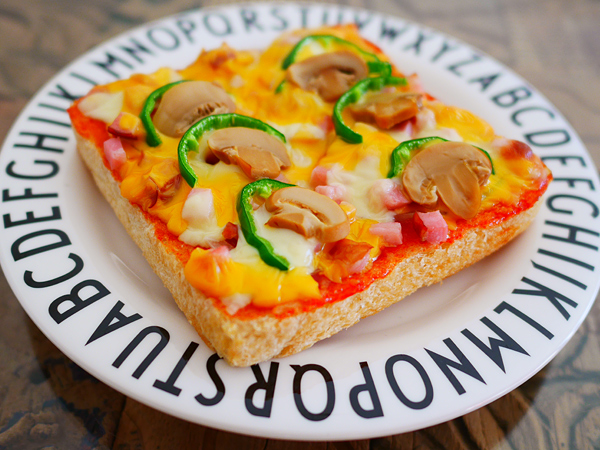 お家のピザトーストが名店級に。 3つのコツとは？