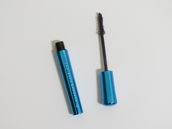 ウズ（UZU）モテマスカラ