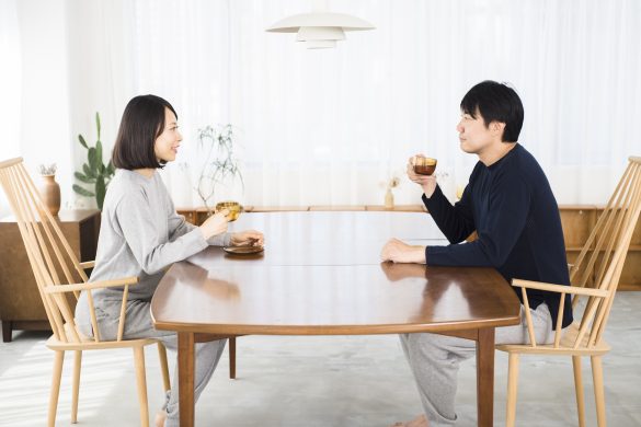 「無縫製ラウンジニット ロングスリーブ ユニセックス」18,000円