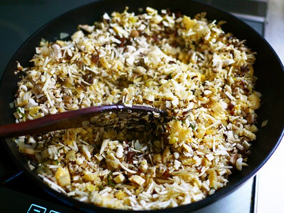 子供にもお手伝い可能！ 定番料理がグーンとおいしくなる 大量ストック料理「きのこのラグー」の作り方