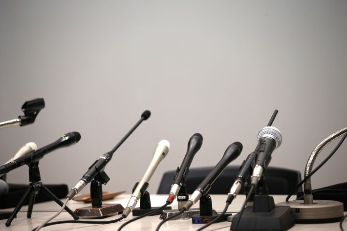 会見冒頭から見せた気遣い力とは