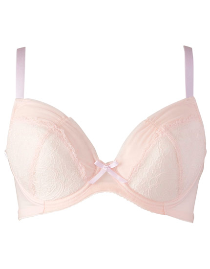 ワコール「キレイにみえてやさしいブラ（産前・産後兼用）」￥7,480～