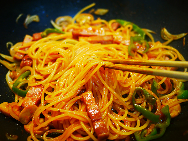 パスタソースでもOK！ ナポリタンをレベルアップできる意外なコツとは？