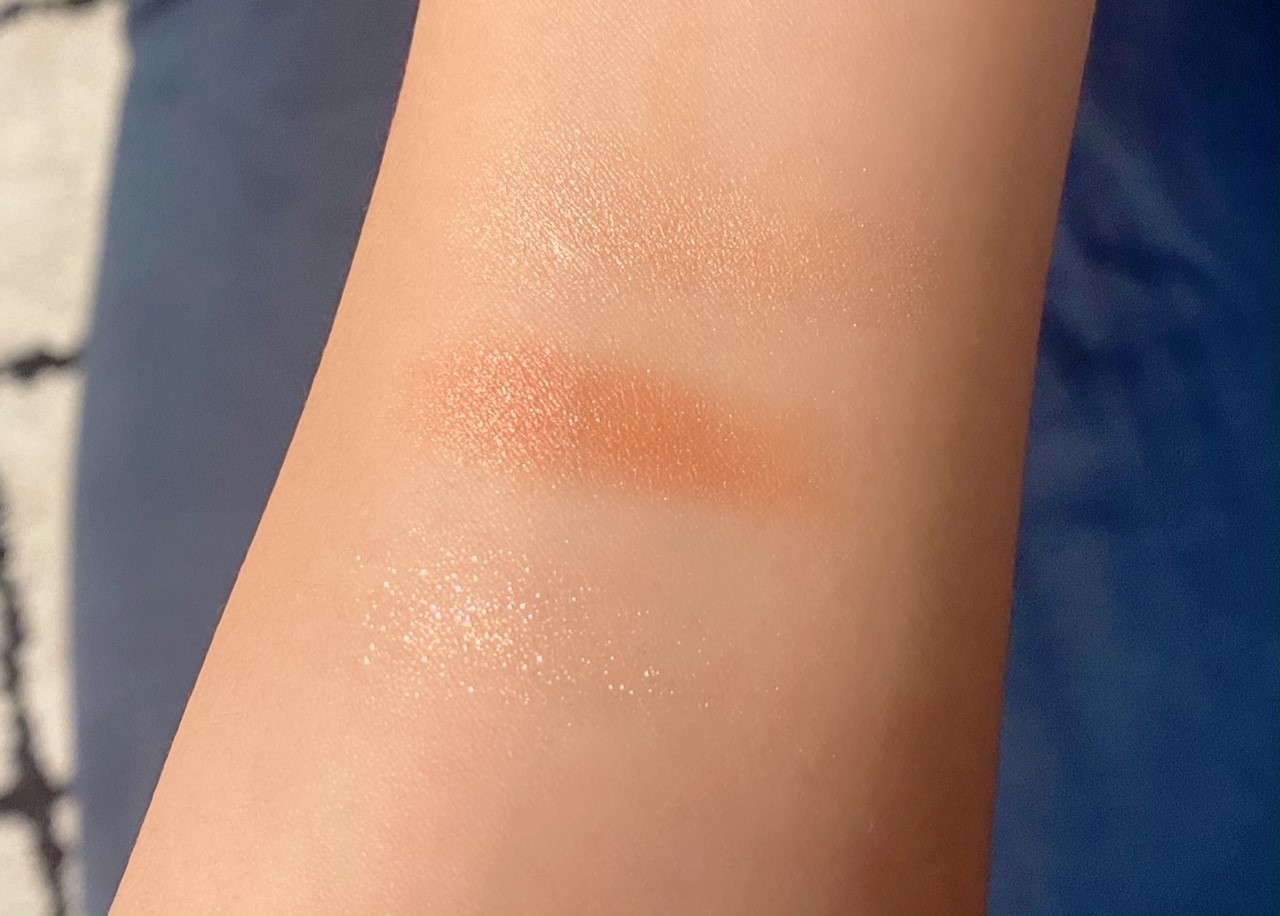 キャンメイク「ジューシーピュアアイズ 12」600円