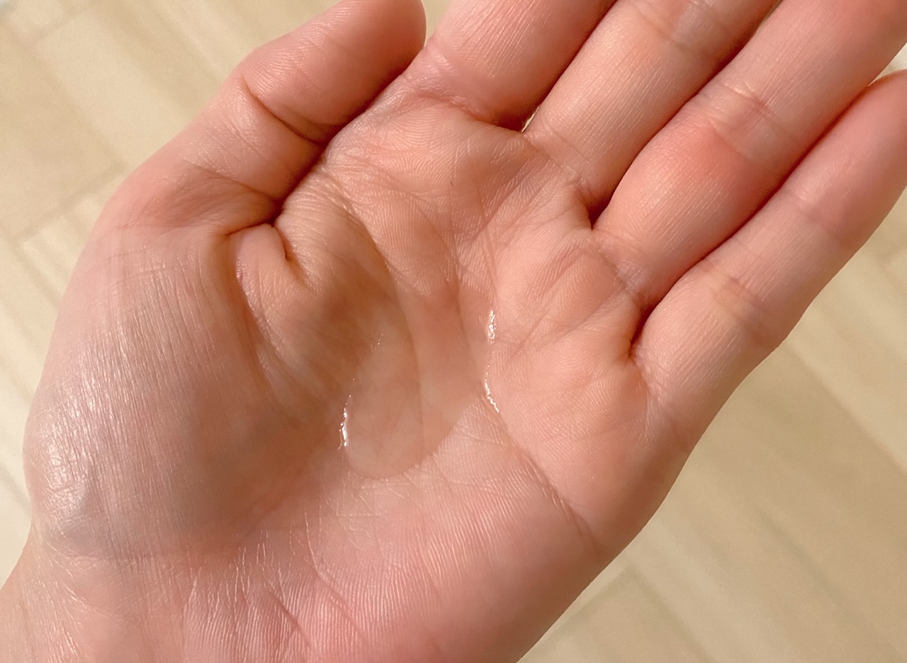 「スウィートアーモンドオイル」50ml 690円、100ml 1,190円、200ml 1,890円