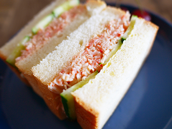 シーフードカクテルサンドイッチ