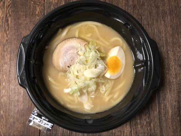 「特製鶏だしらーめん」(税抜390円)