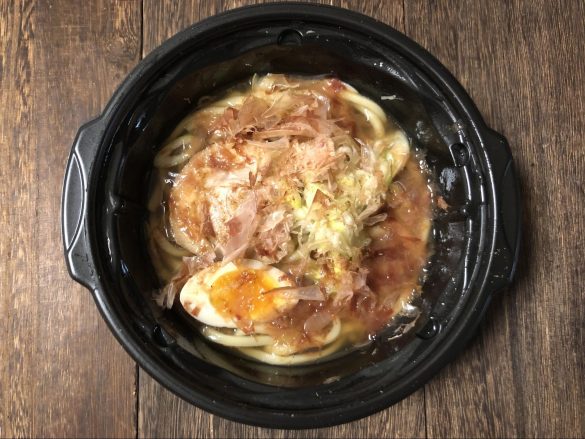 付属の追いがつおをかけるとこんな感じ