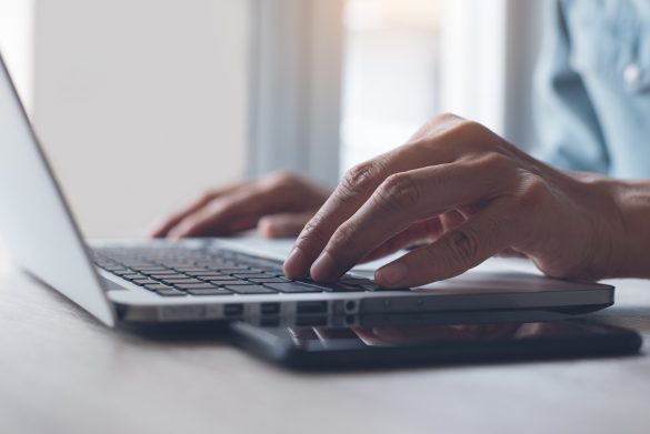 何をしてお金を稼いでるの？