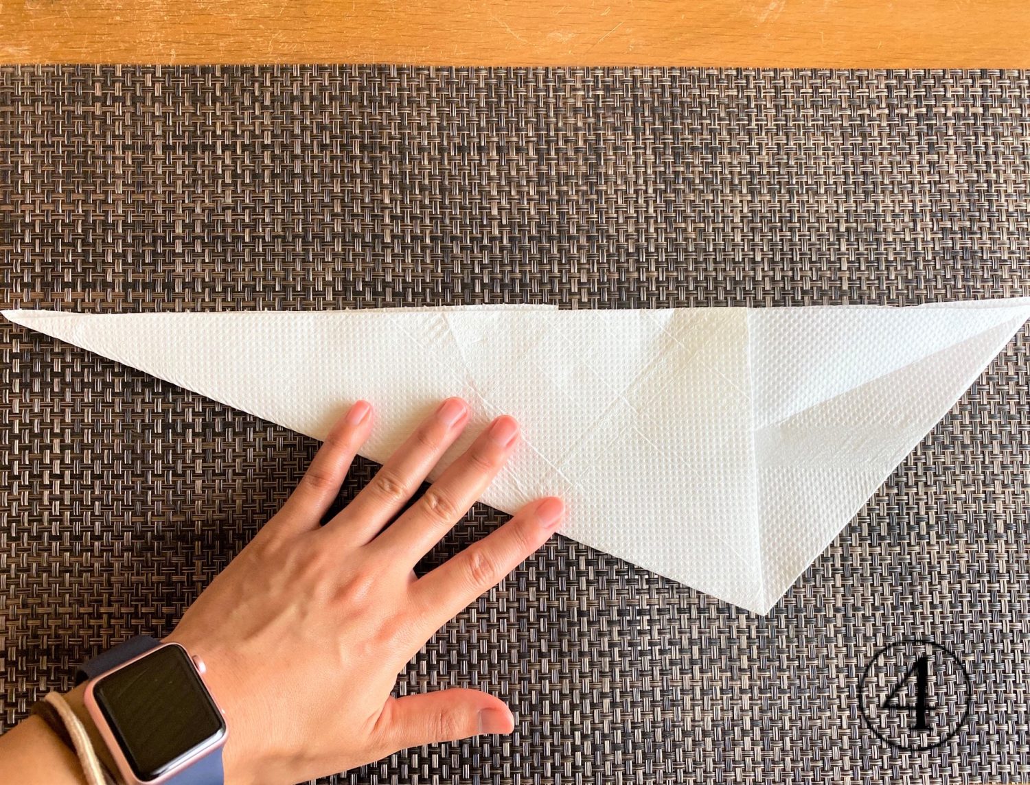 (4)逆三角形に戻し、同様に左端を重ねる