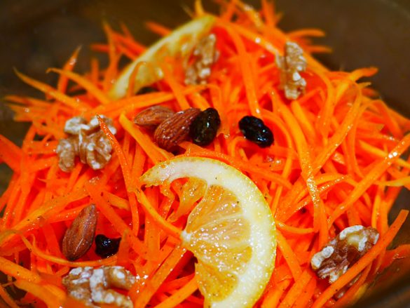 ⑤作りおきサラダ(2)キャロットラペ(調理時間:10分)