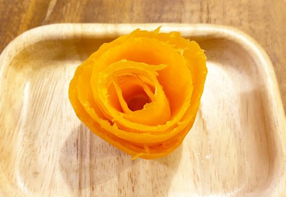 簡単ににんじんの花ができちゃた