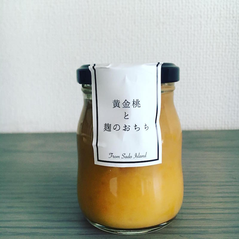 「黄金桃と麹のおちち」（Berries）