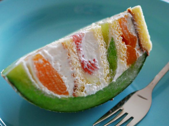 まるごとメロンケーキ