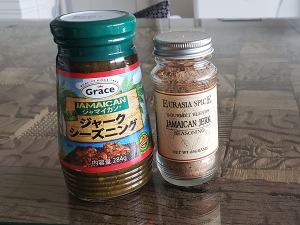 スパイシーグリルチキン（ケイジャンチキン、ジャークチキン）