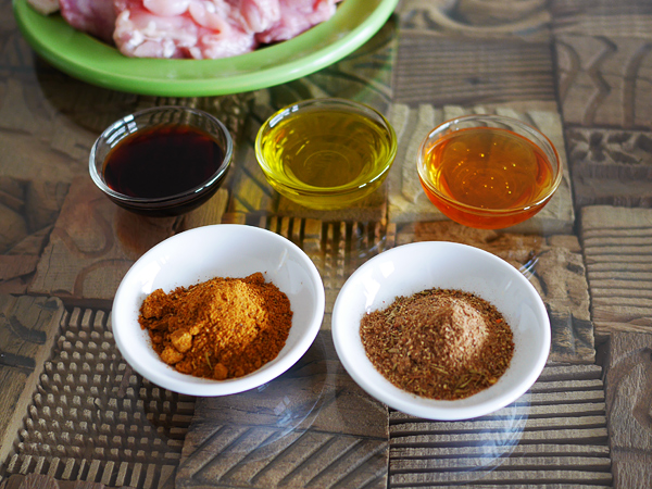 スパイシーグリルチキン（ケイジャンチキン、ジャークチキン）