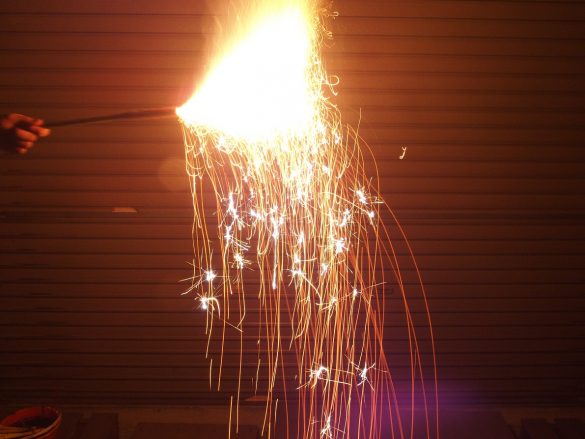 2019年『おもちゃ花火コンテスト』の手持ち花火部門で優勝