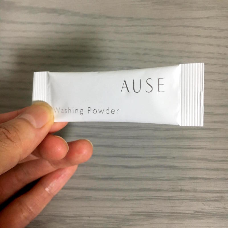 「AUSE　ウォッシングパウダー」（ハリウッド化粧品）
