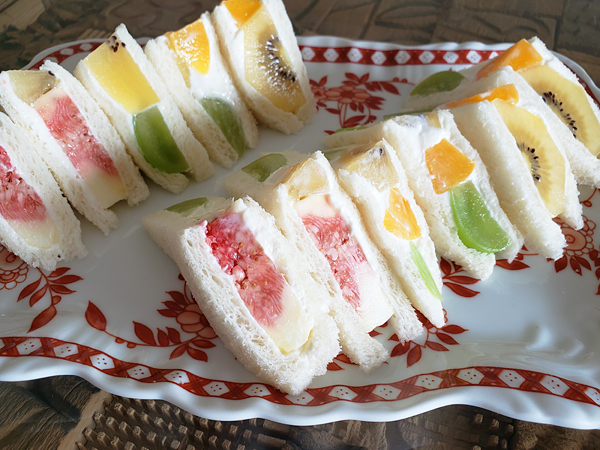 フルーツサンド