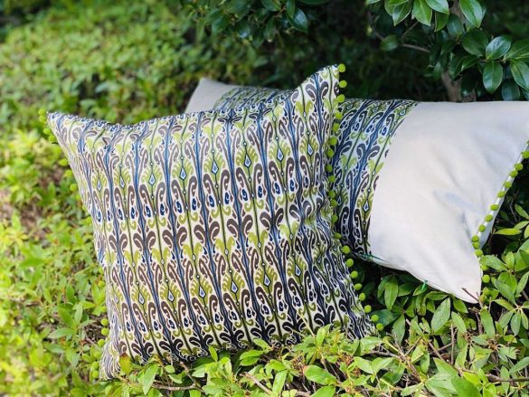 プリントベルベットクッション