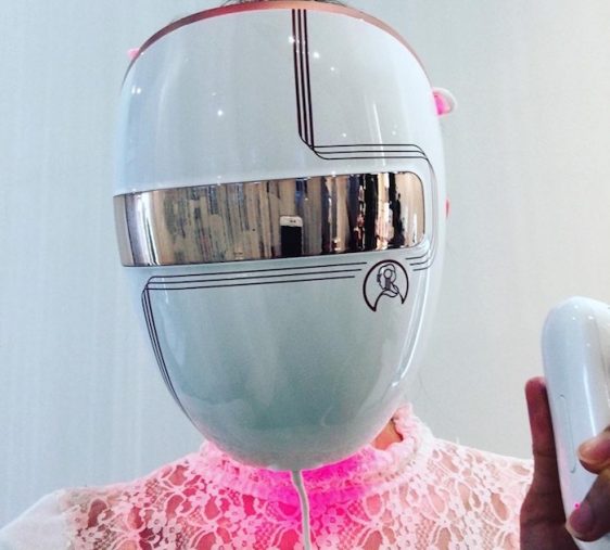 貸し出してもらえる「美顔マスク」