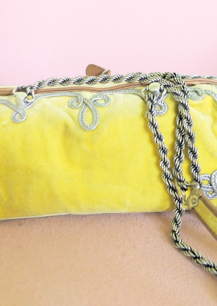 アイテム６「セカンドハンドのバッグ」