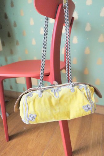 アイテム6「セカンドハンドのバッグ」