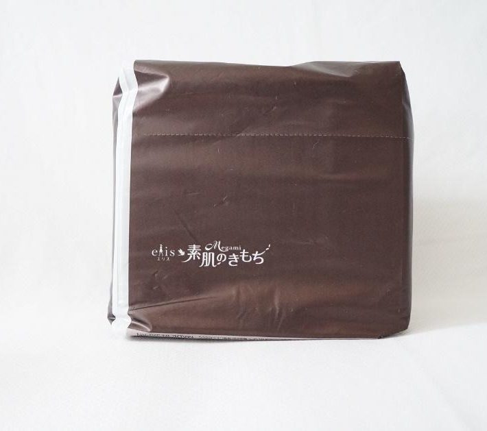 elis（エリス）素肌の気持ちMegami（23㎝20個入／税込428円）