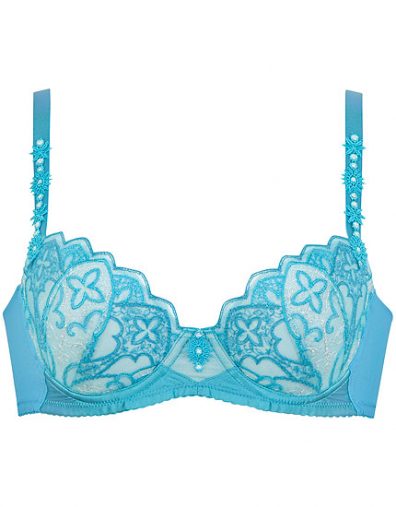 胸元年齢マイナス5歳をめざすブラ